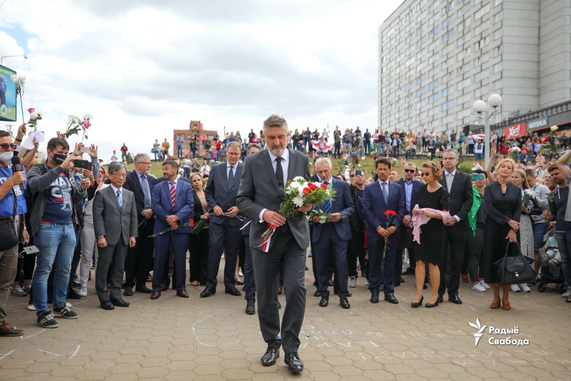Polski ambasador złożył kwiaty w Mińsku