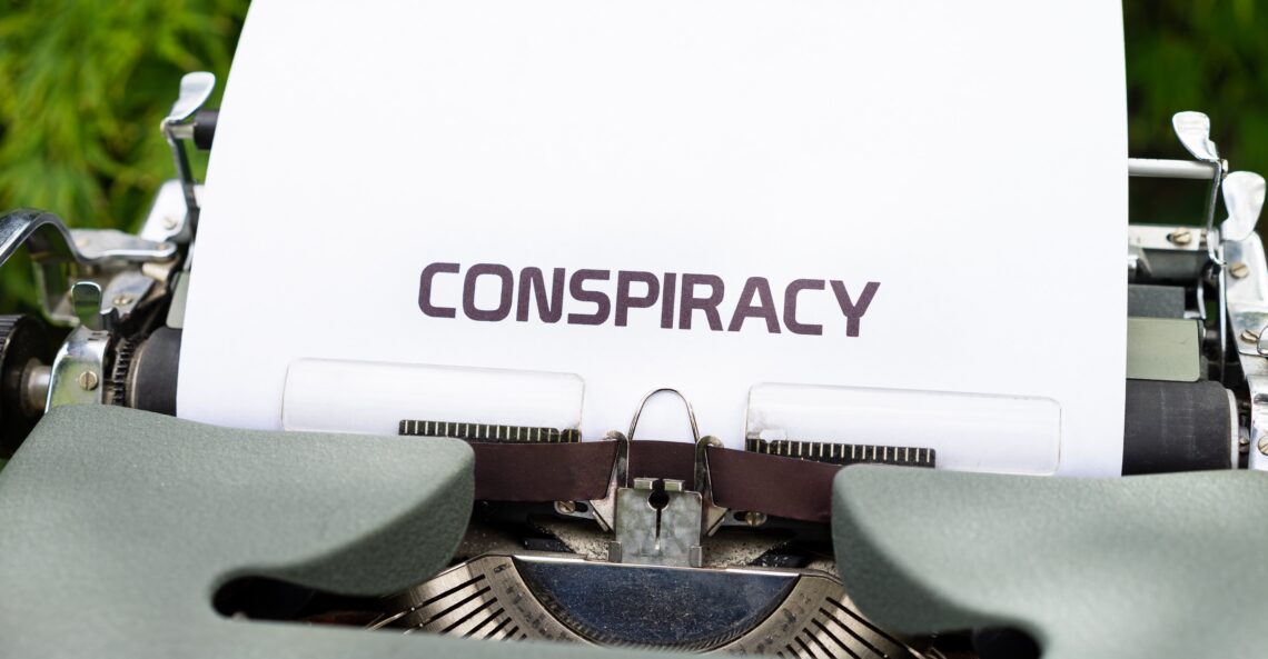 Sposób na teorię spiskową – co prowadzi do myślenia konspiracyjnego?