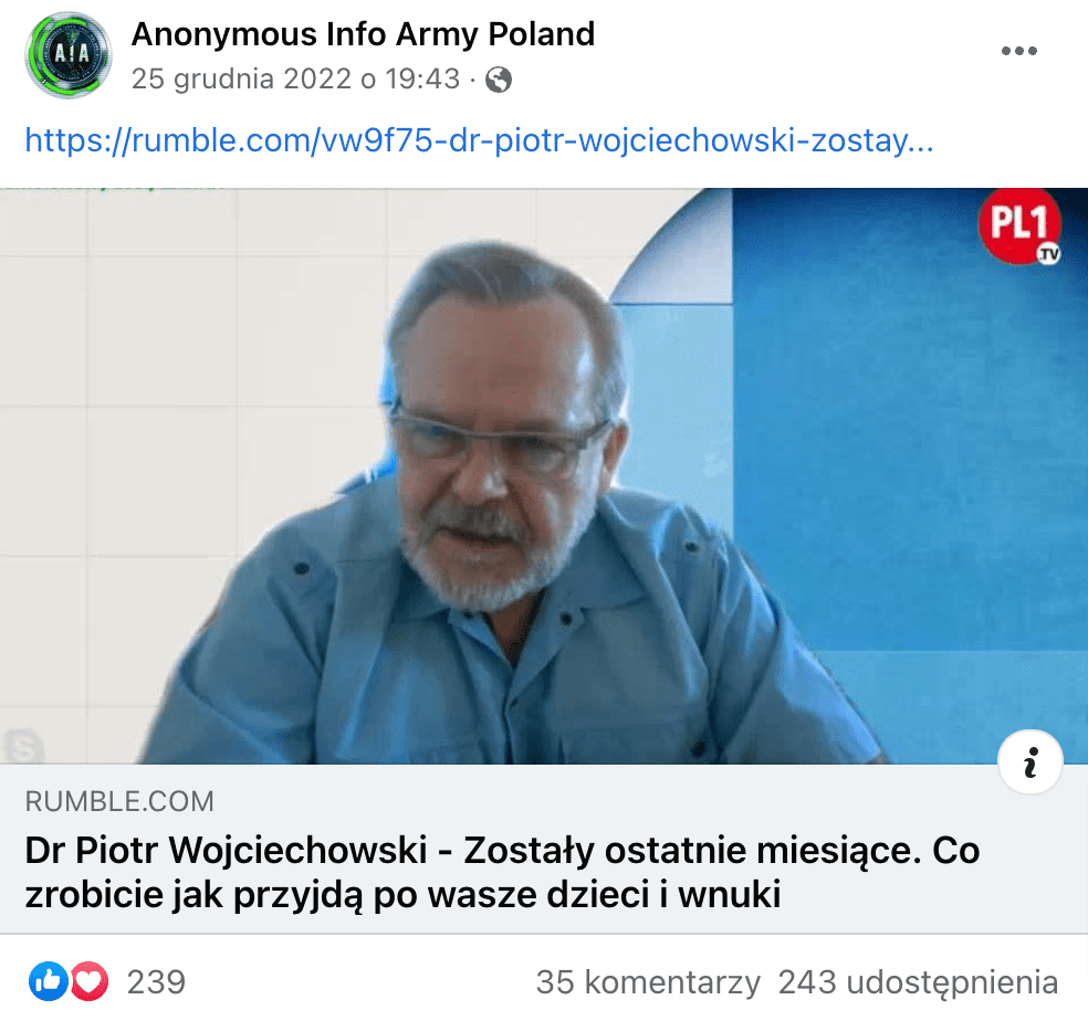 Zrzut ekranu posta, w którym zamieszczono wywiad z Piotrem Wojciechowskim. Widoczny jest mężczyzna w błękitnej koszuli, okularach, z brodą.