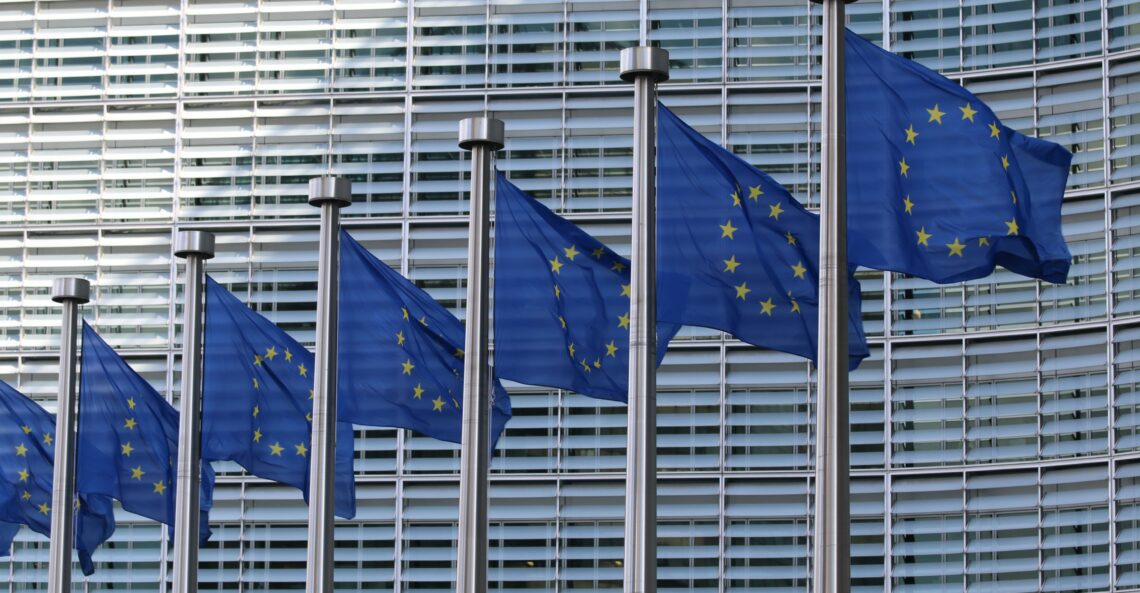 EDMO: Lutowa ofensywa dezinformacji na temat Unii Europejskiej