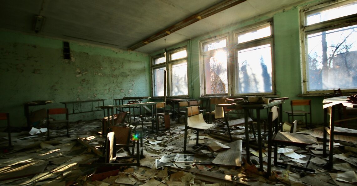 Rosja buduje szkoły w Donbasie? Najpierw je zniszczyła!