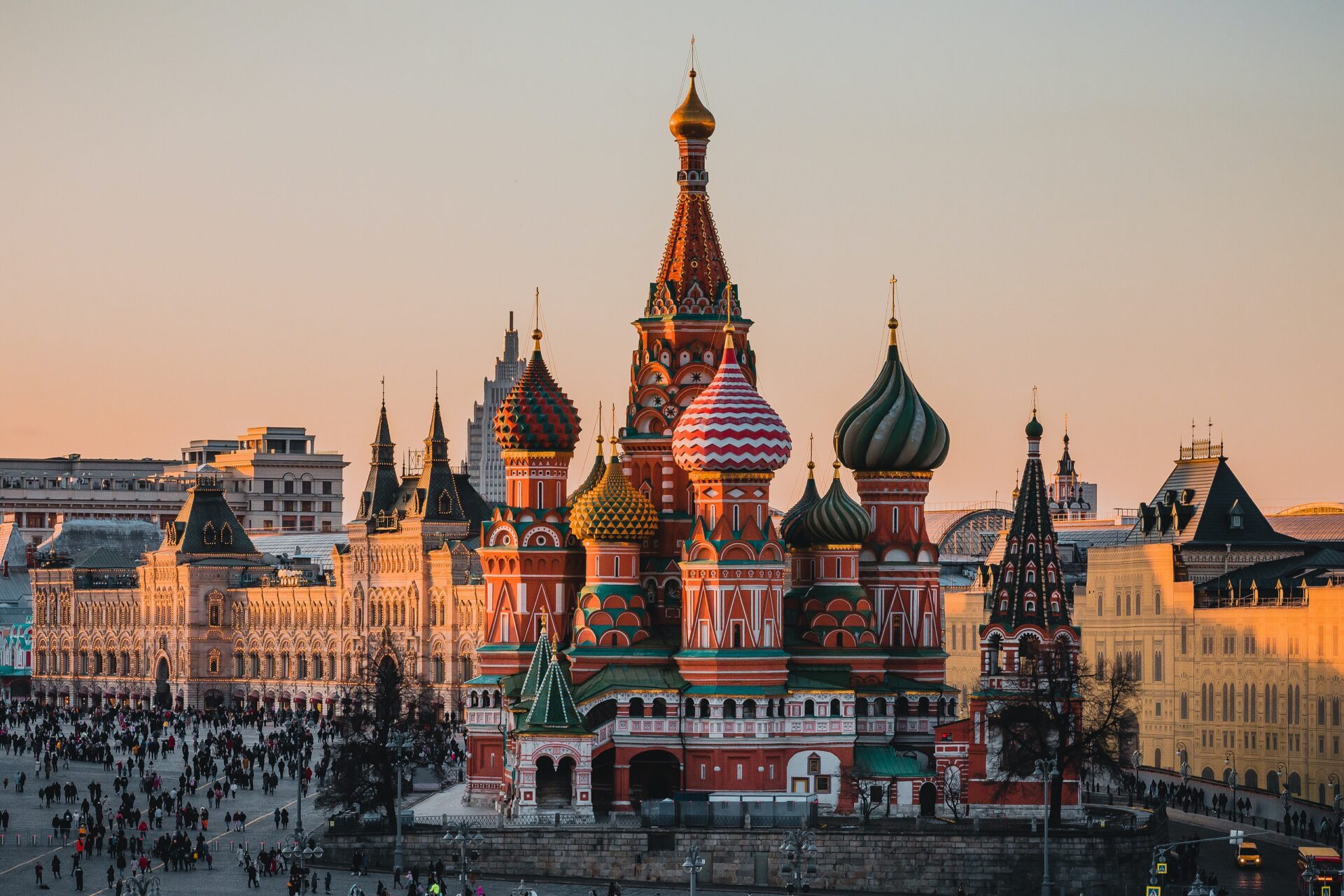 Wycieczki nad Bajkał i propaganda – jak działa rosyjski soft power