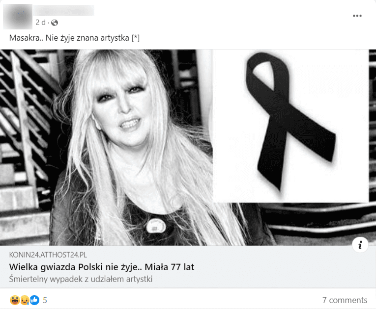 Zrzut ekranu z posta na Facebooku. Na czarno-białym zdjęciu Maryla Rodowicz, obok niej umieszczono czarną wstążkę. W opisie informacja, że artystka zmarła w wypadku. 