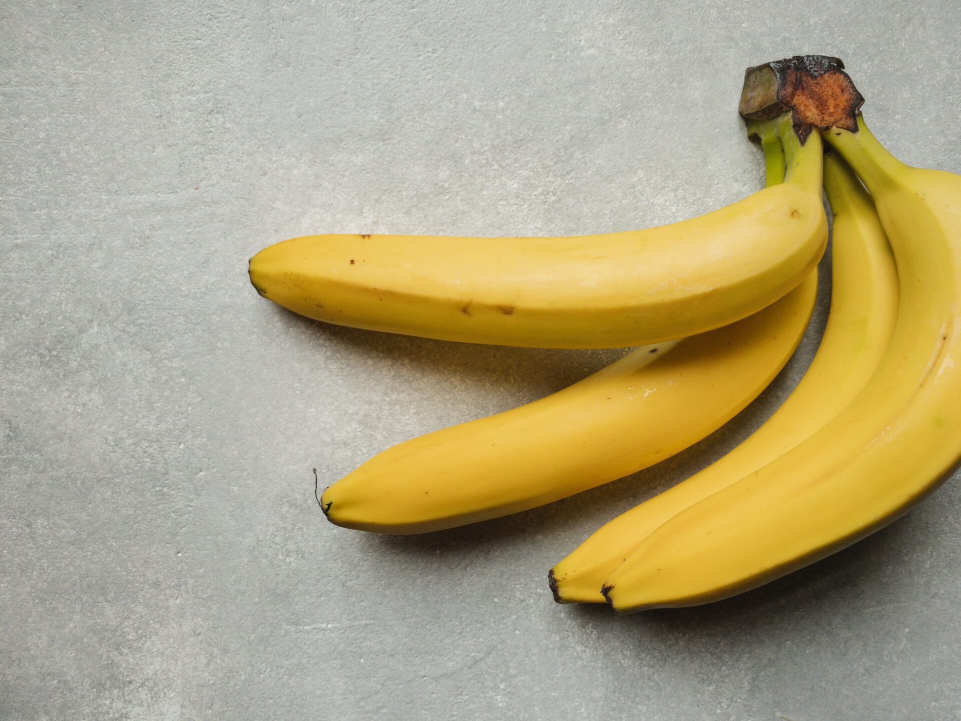 Demagog rujnuje faktoidy: końcówki bananów