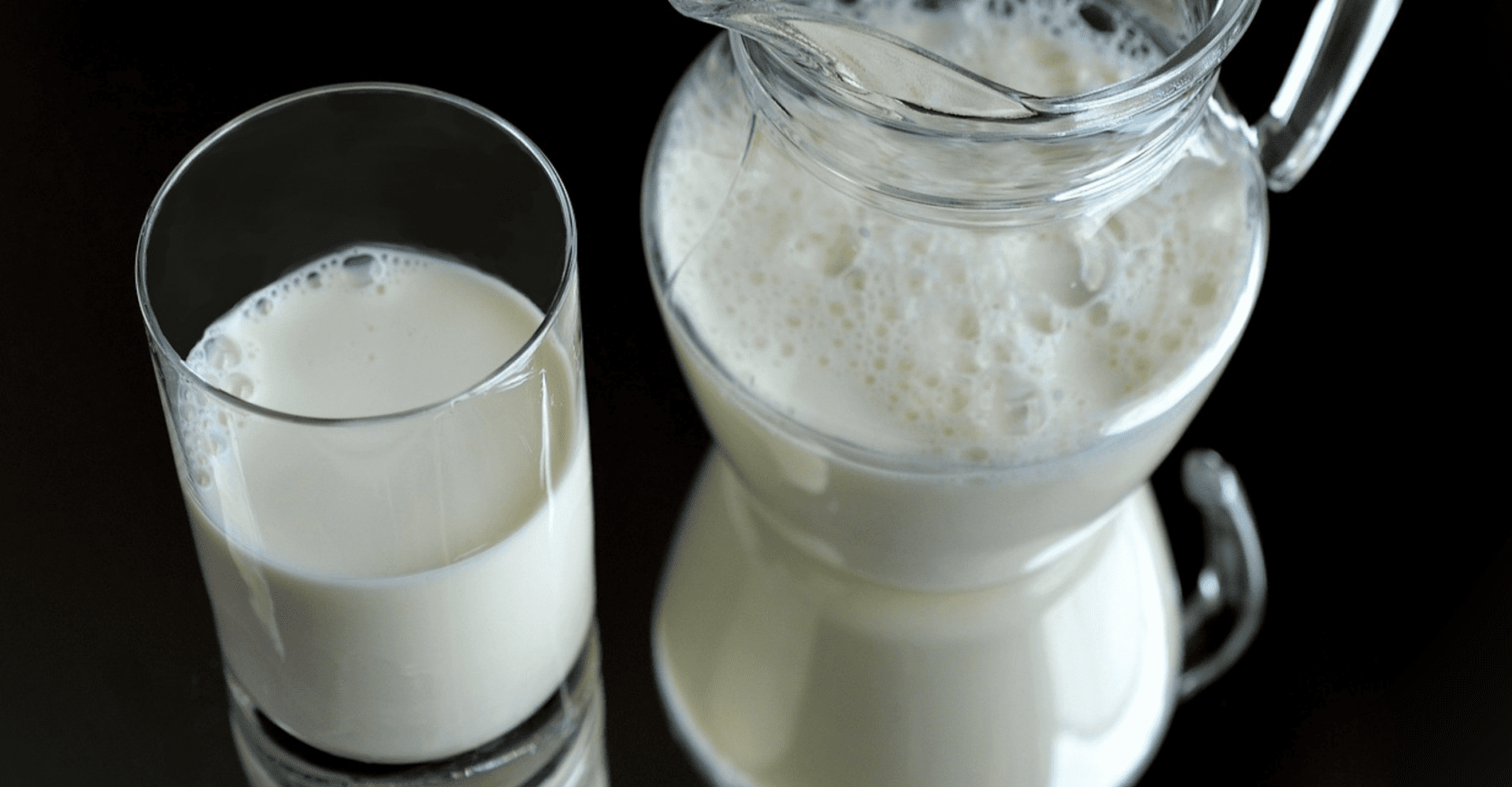 „Kwaśne mleko” zamiast leków i badań? Fałszywe tezy Jaśkowskiego