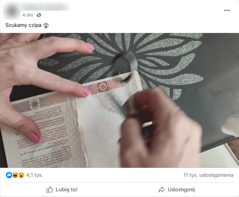 Zrzut ekranu z Facebooka. Na zdjęciu widzimy dłonie trzymające nożyczki. Kobieta niszczy swój paszport.