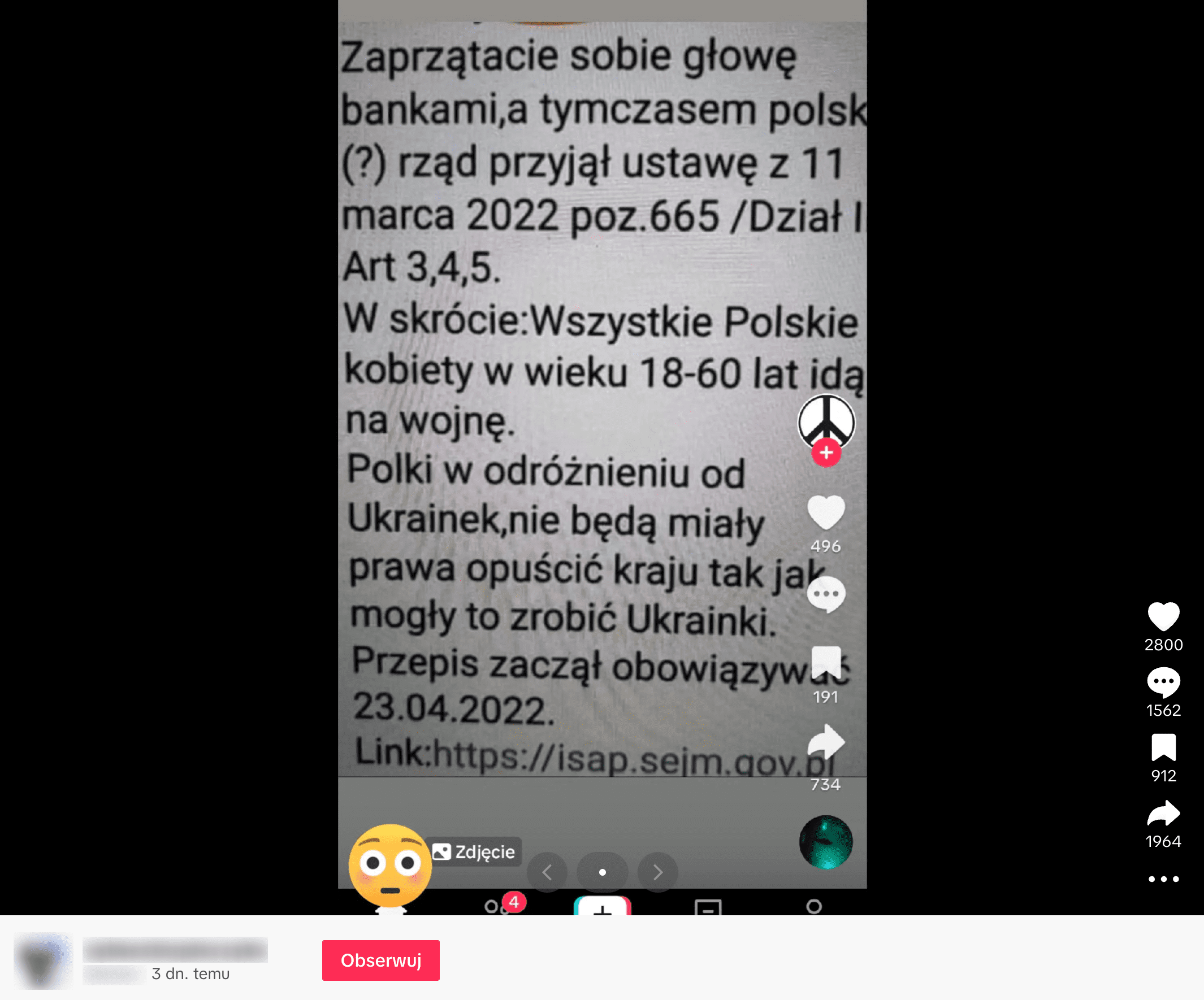 Zrzut ekranu materiału na TikToku, w którym powielono inny wpis z informacją o tym, że artykuły ustawy z 2022 nakazują Polkom w wieku poborowym iść na wojnę i zakazują im opuszczania kraju, w odróżnieniu od Ukrainek.