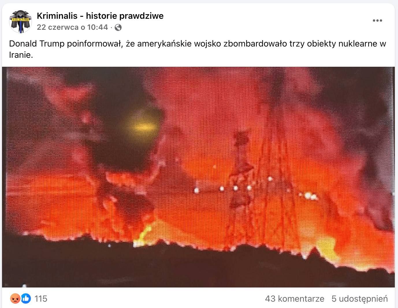 Zrzut ekranu posta na Facebooku. Dołączono do niego zdjęcie przedstawiające wybuch nocą. Niebo jest czerwone, w tle widać słupy wysokiego napięcia.